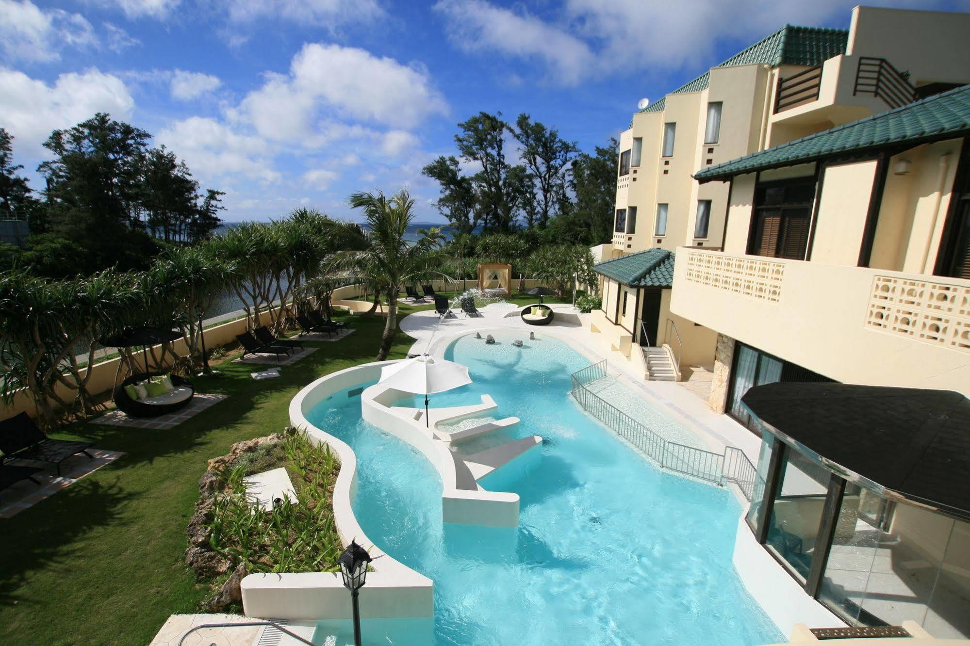 La Casa Panacea Okinawa Resort Онна Экстерьер фото